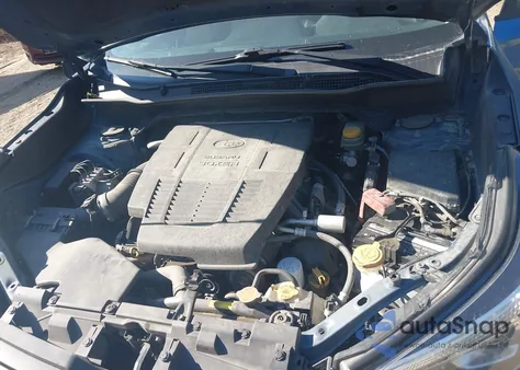 2019 Subaru Forester Premium z USA, uszkodzony, nr VIN JF2SKAEC9KH581404